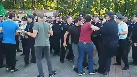 Балкарцы против кабардинцев: из-за чего начались массовые беспорядки в Кабардино-Балкарии