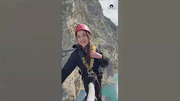 Смелая Анжела 🔥😍 Прыжок с ТАРЗАНКИ 🔥 туры по Дагестану ⛰️ +79884432428