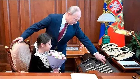 Дагестан получит 5 млрд рублей на развитие Дербента | Путин и Раисат Акипова